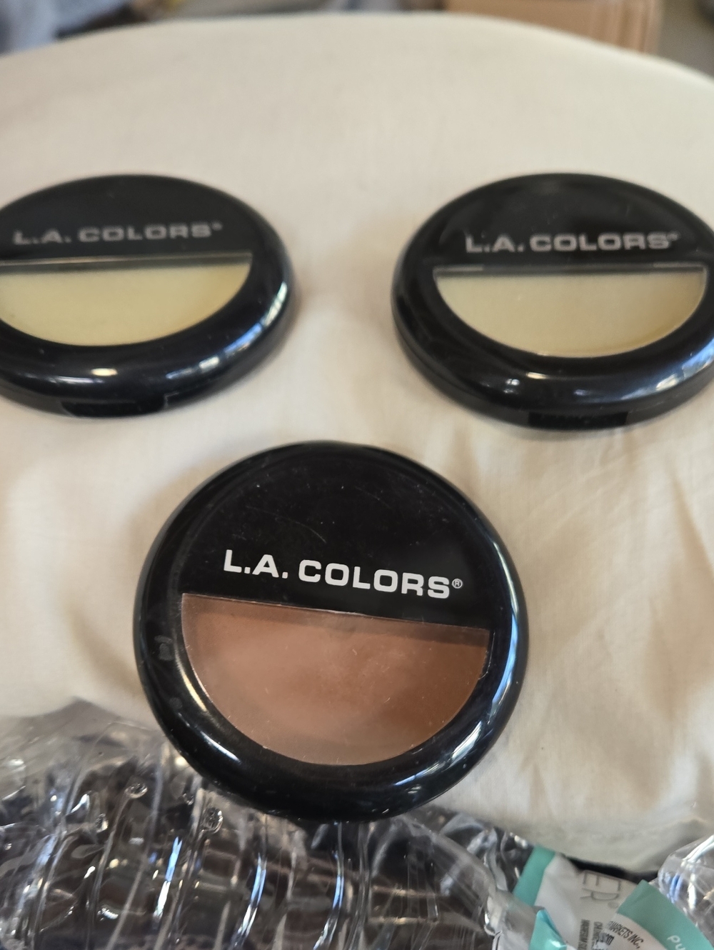 NEW L.A. COLORS Compact Makeup -  Cocoa Pressed Powder - 3 Pack